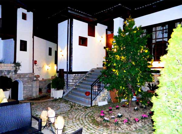 Mangalemi Hotel Restaurant